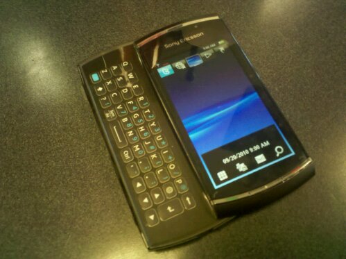 Sony Ericsson Vivaz Shows Up At Rogers Today