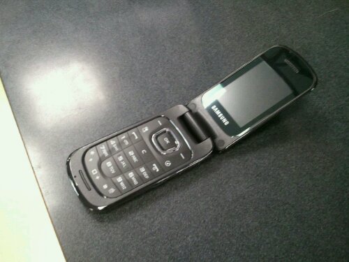 Samsung C414R Shows Up at Rogers today